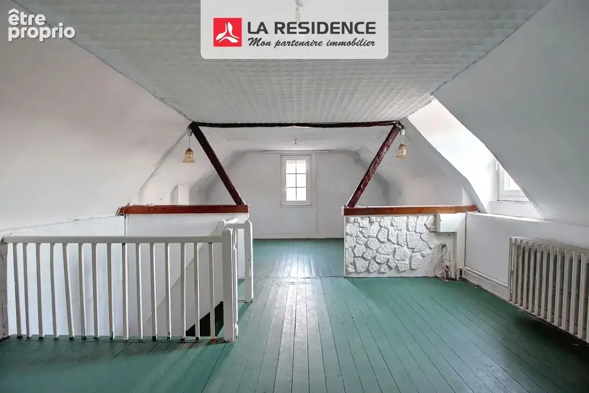 Maison 114 m² à Saint-Etienne-Du-Rouvray  - photo 4