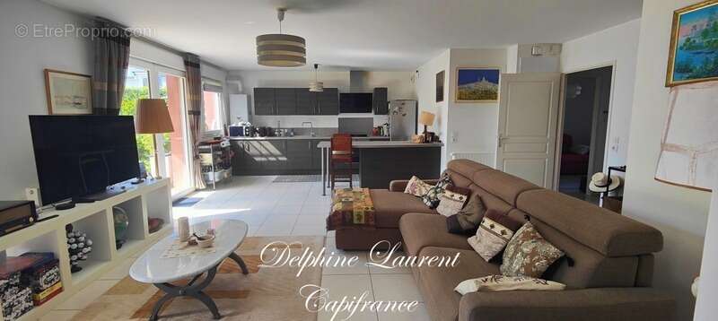 Appartement à VARAVILLE