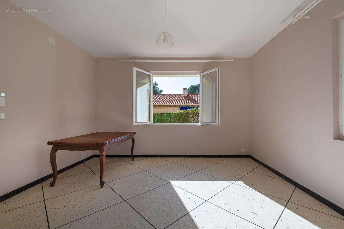 Appartement à SAINT-RAPHAEL