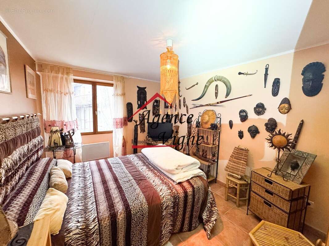 Maison à ROBIAC-ROCHESSADOULE