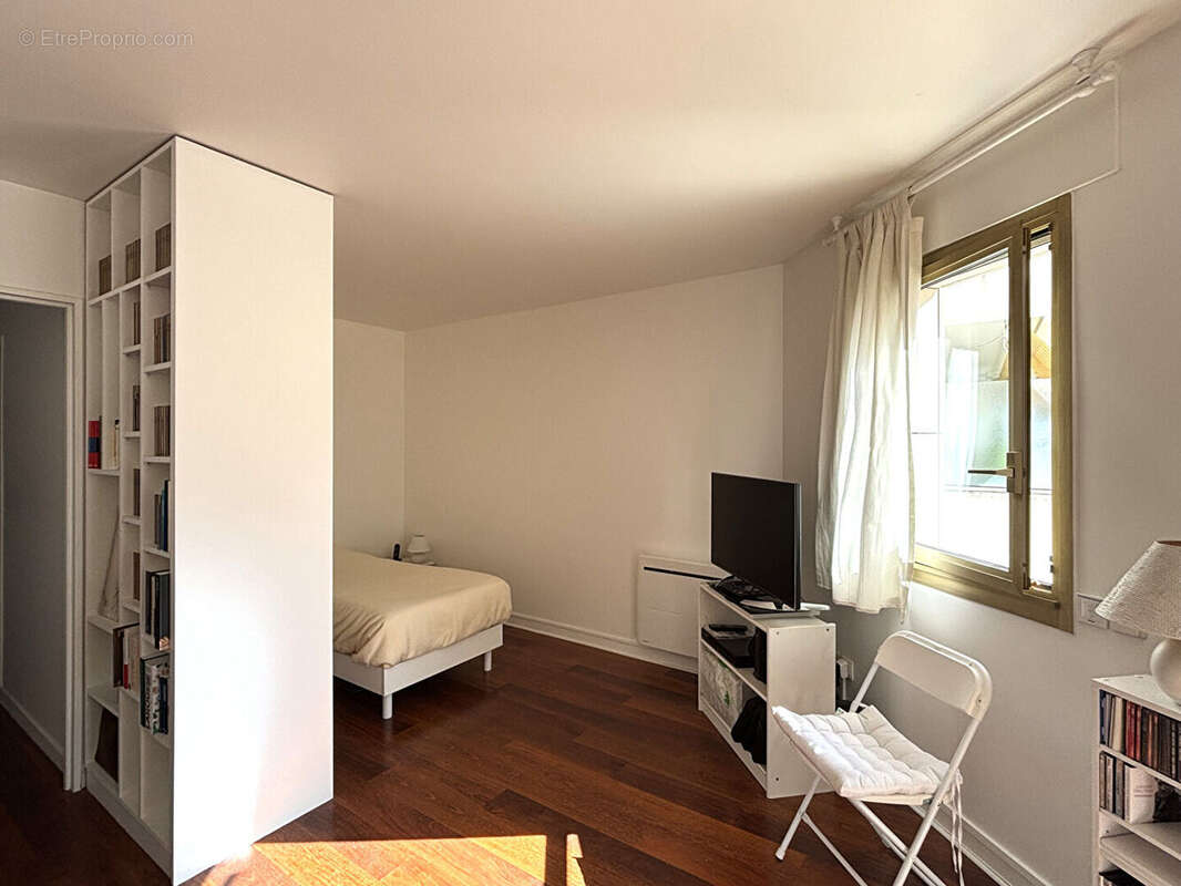 Appartement à LEVALLOIS-PERRET