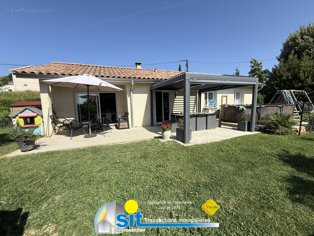 Maison à SAINT-PRIM
