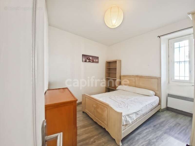 Appartement à VILLENEUVE-LES-AVIGNON