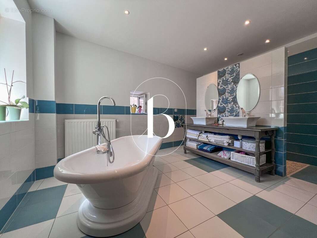 Maison 185 m² à Goudargues  - photo 30