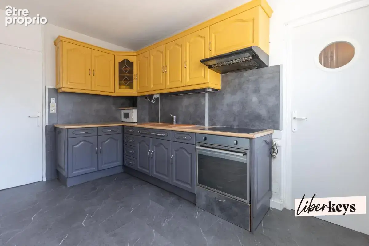 Appartement T4 rénové avec cave et parking Saint-Herblain - photo 8