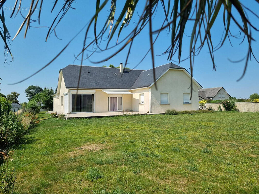 Maison à PONTACQ