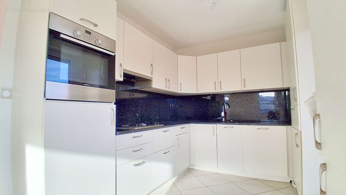 Appartement à LA ROCHE-SUR-FORON