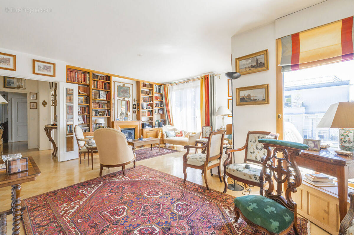 Appartement à GARCHES