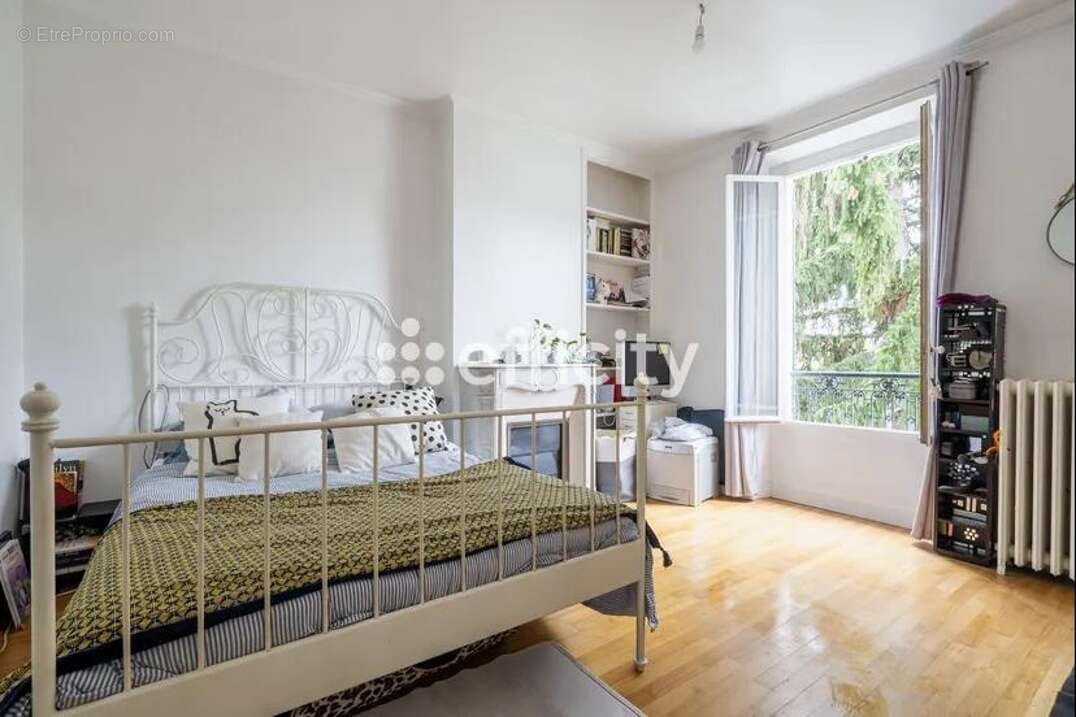 Maison à NEUILLY-PLAISANCE