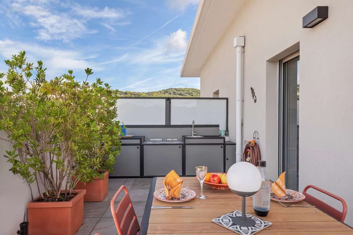 Appartement à LE CANNET