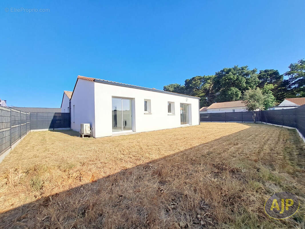 CHALLANS - Maison 2 chambres - photo 10