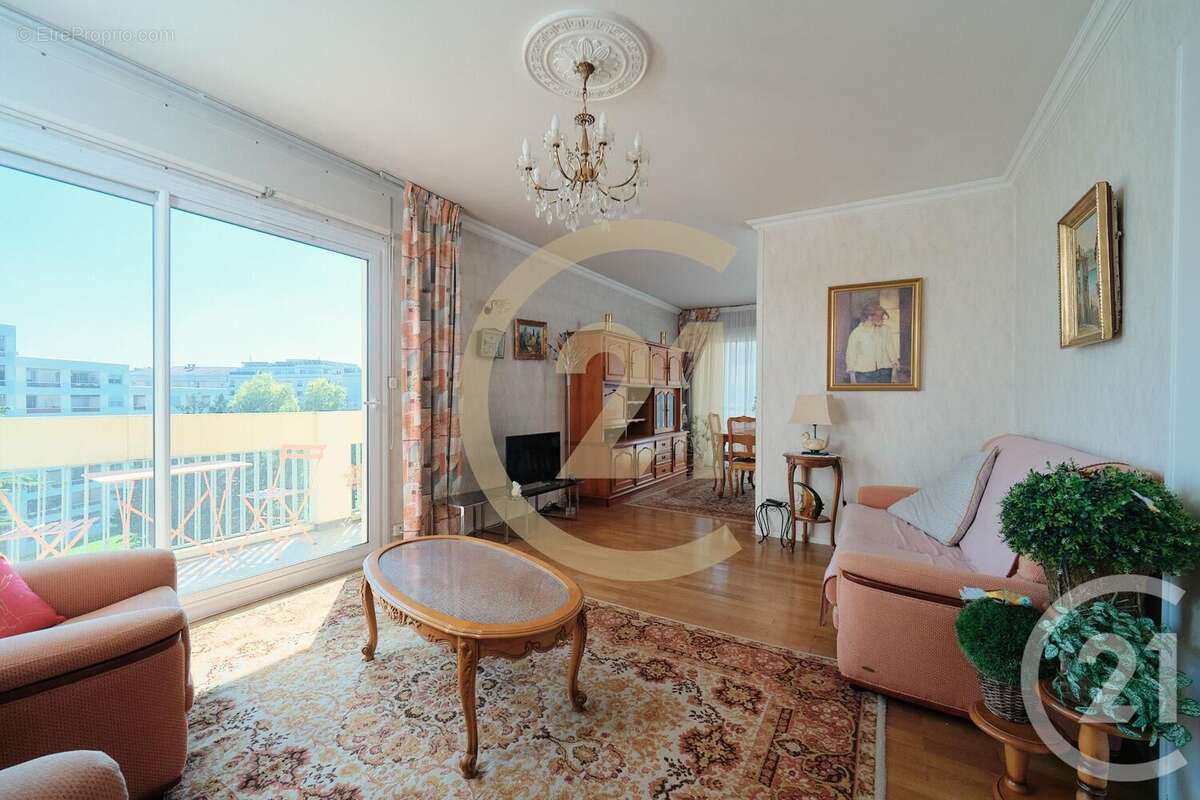 Appartement à LYON-8E