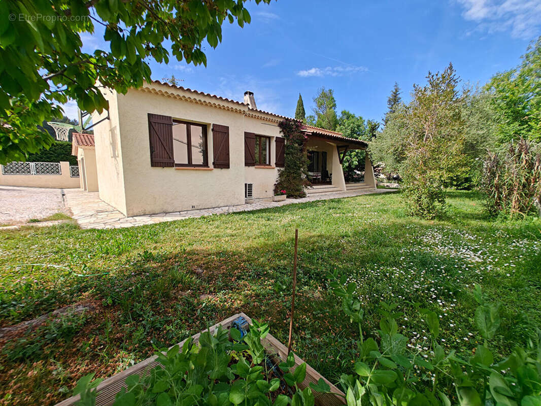 Maison à SOLLIES-PONT