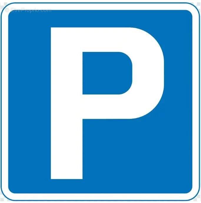 Parking à PARIS-16E