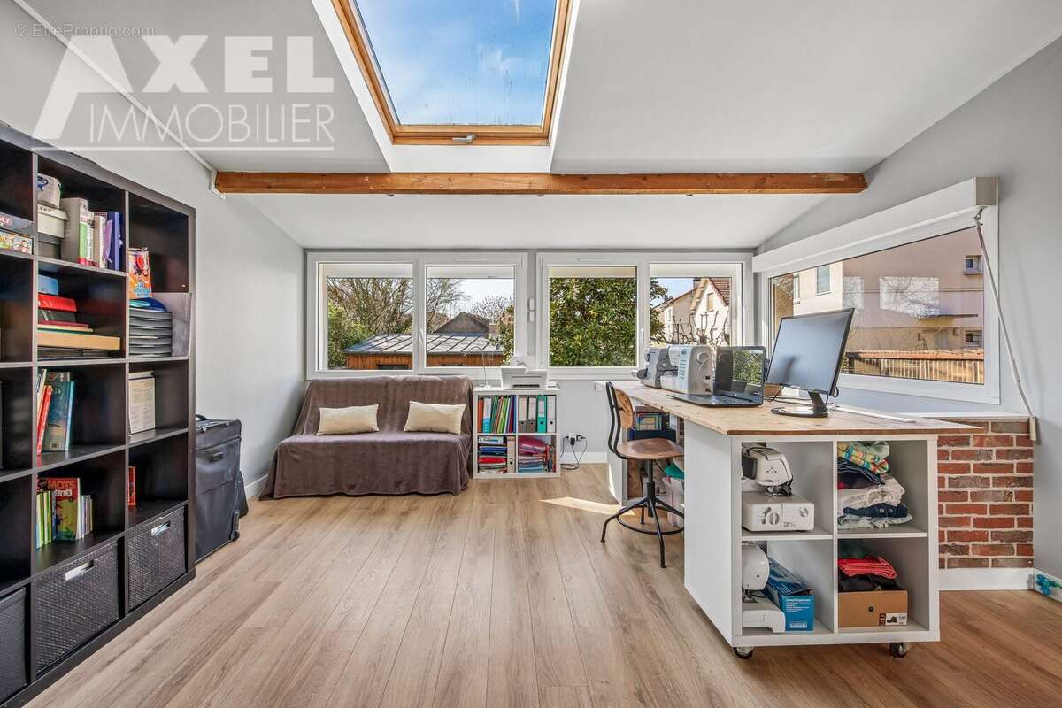 Maison à BOIS-D'ARCY