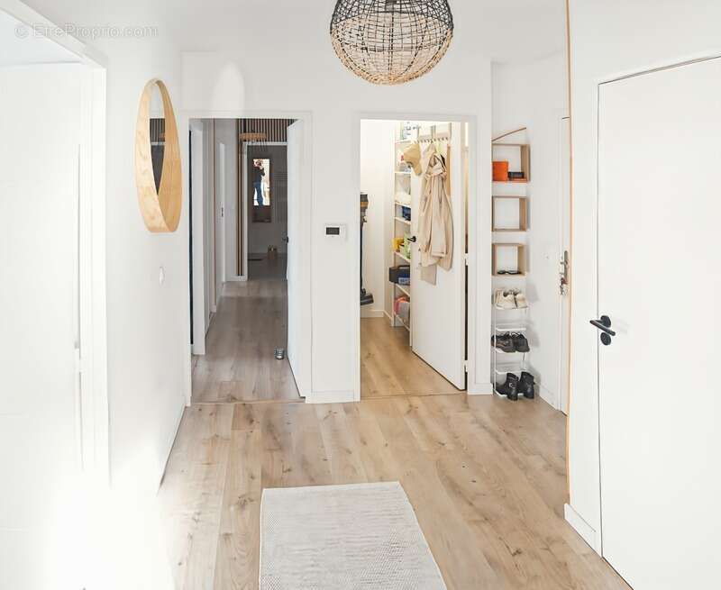 Appartement à ELANCOURT