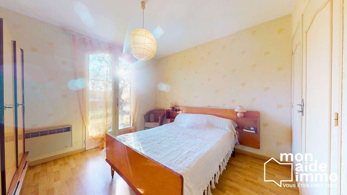 Maison à FARGUES-SAINT-HILAIRE