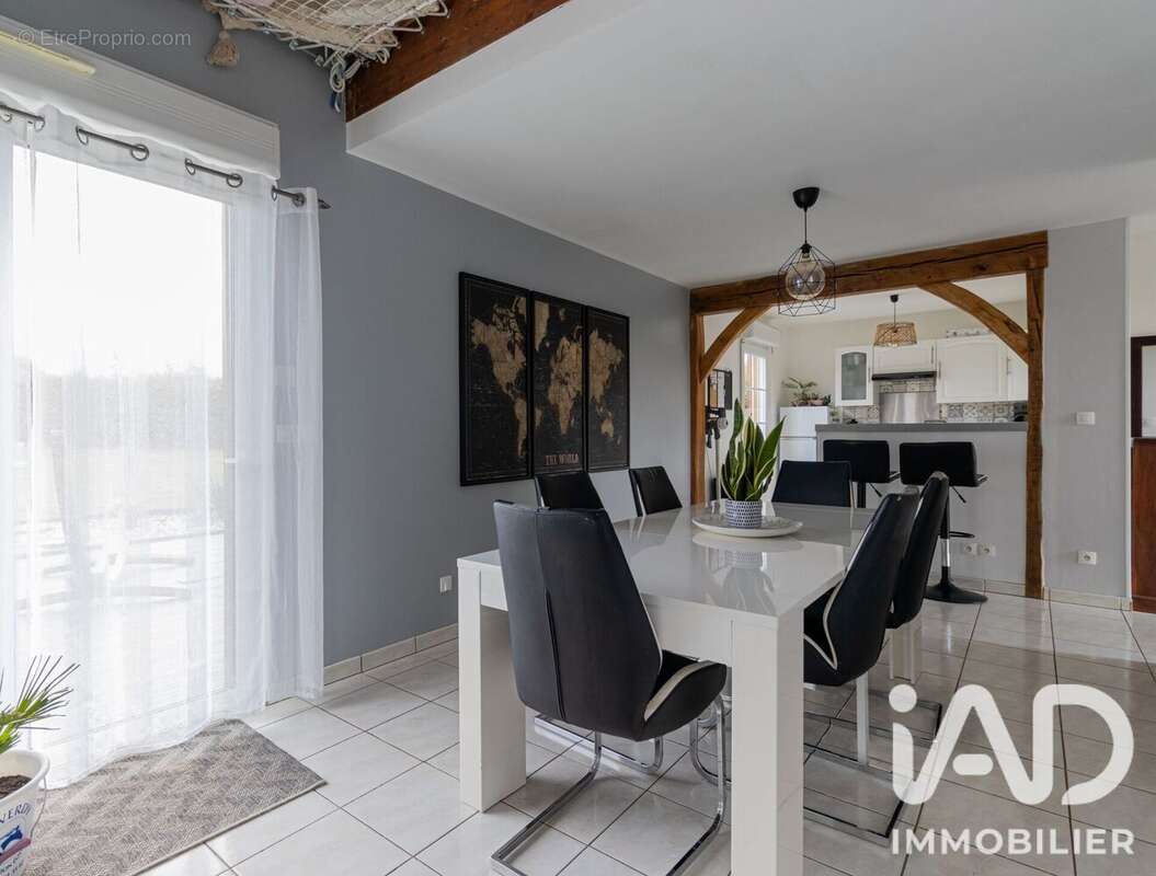 Maison 126 m² à Conches-En-Ouche  - photo 5