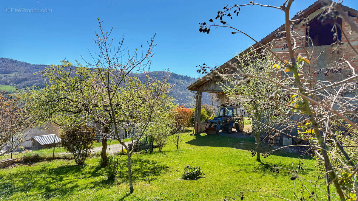 Maison à CHIRENS
