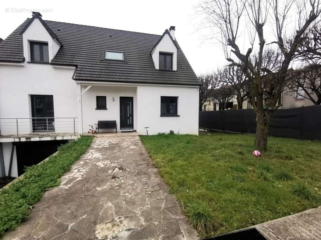 Maison à VITRY-SUR-SEINE