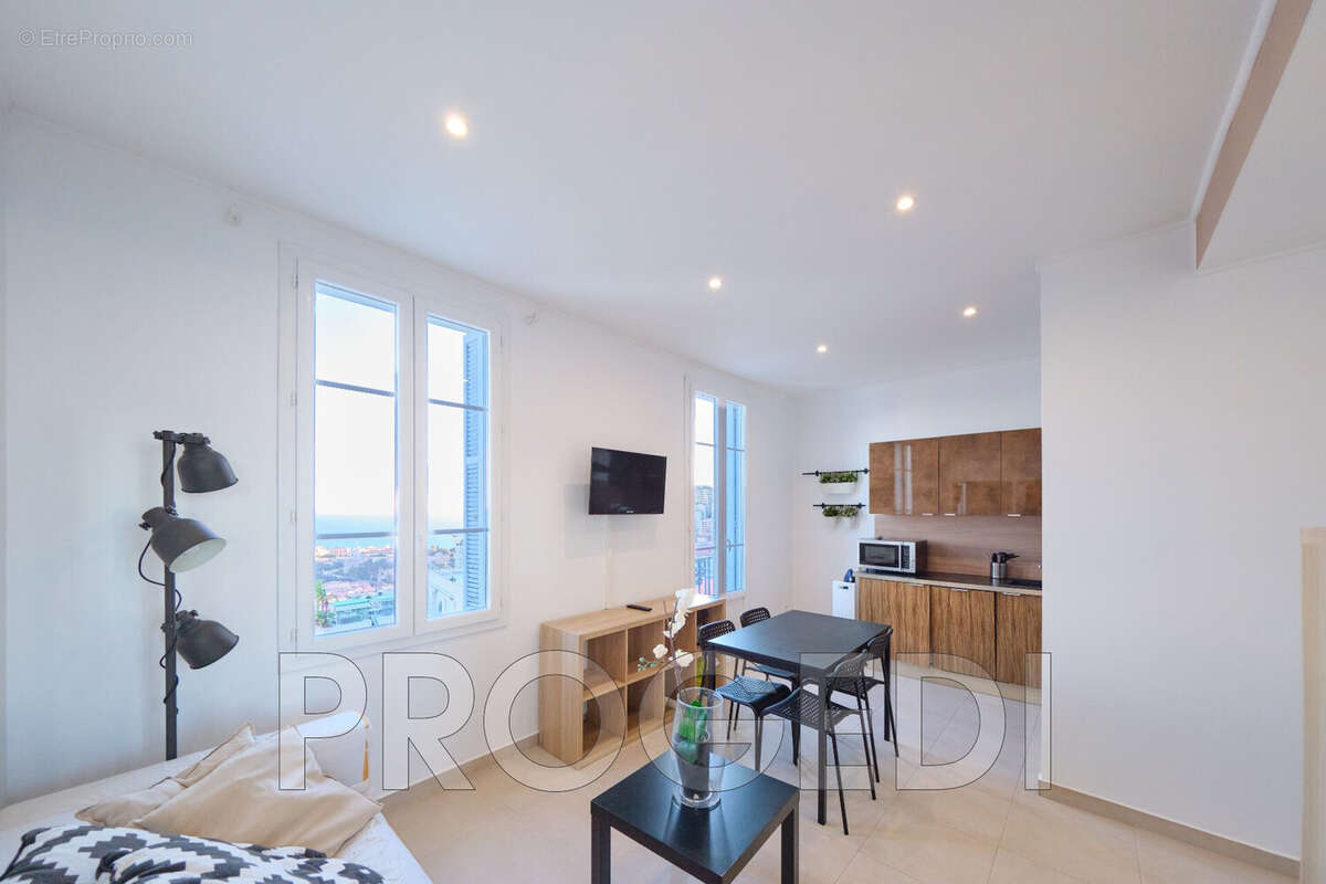 Appartement à BEAUSOLEIL