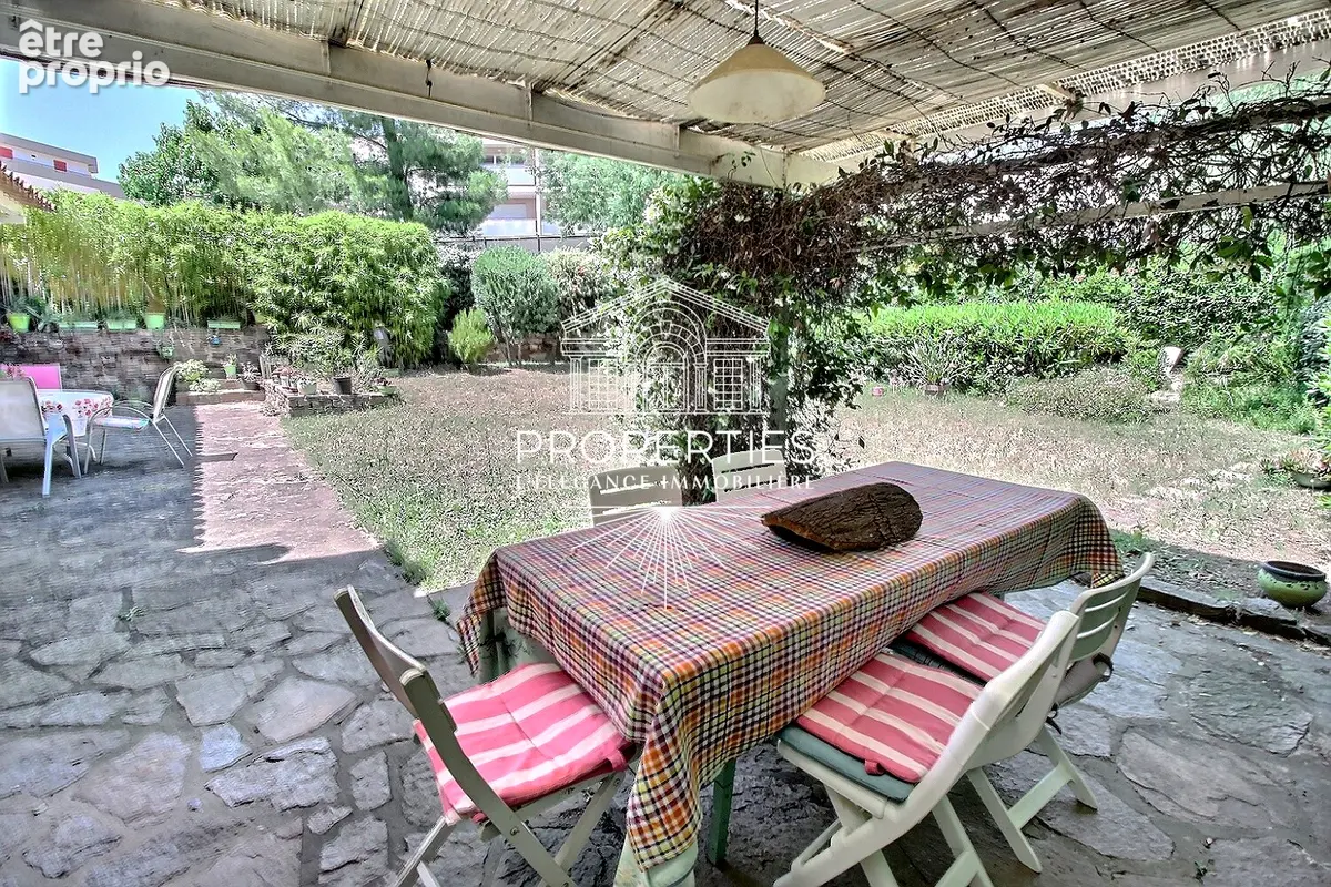 Bormes - le pin - maison de 4 pieces - 2 chambres - parking - photo 9