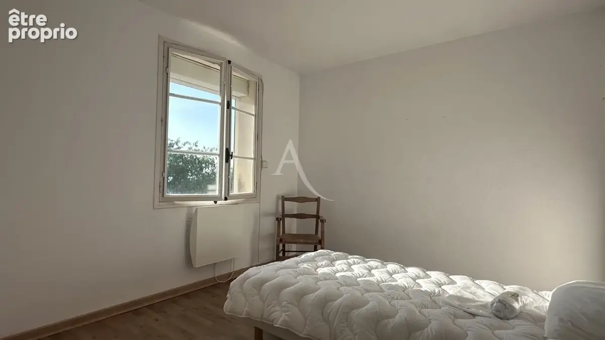 Villa composee d un t4 et t2 avec terrasses jardin garage et cave a manosque vendue louee. - photo 13