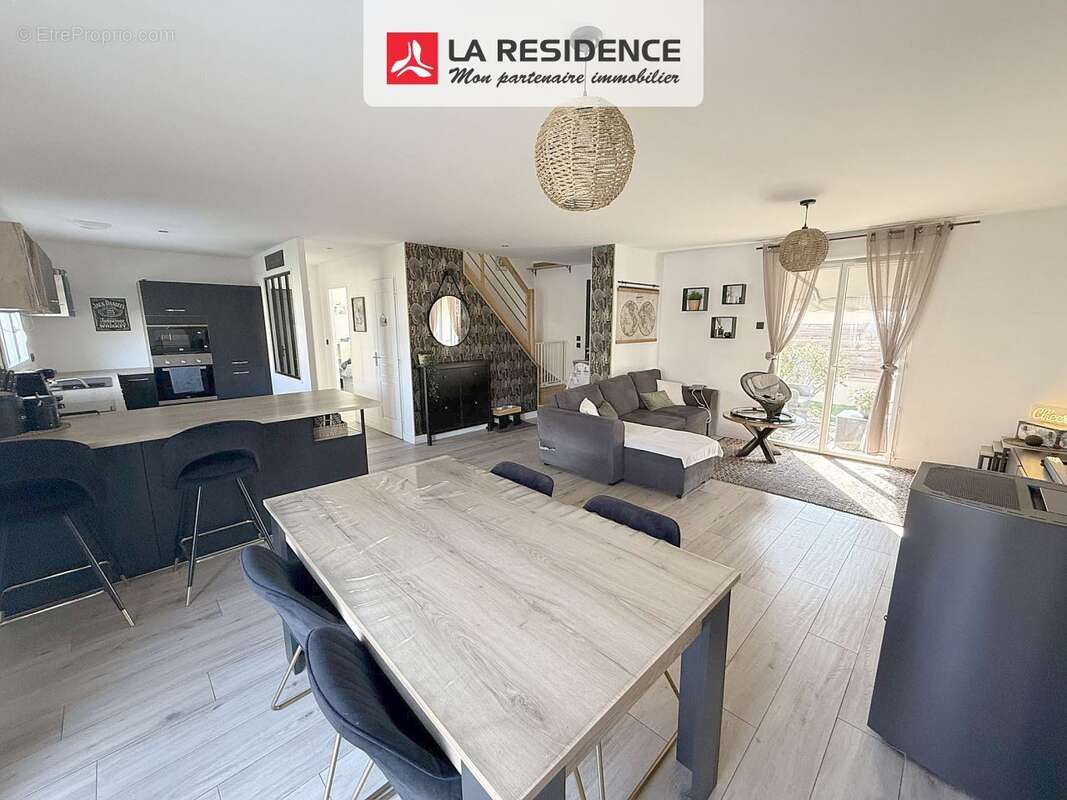 Maison à BONNIERES-SUR-SEINE