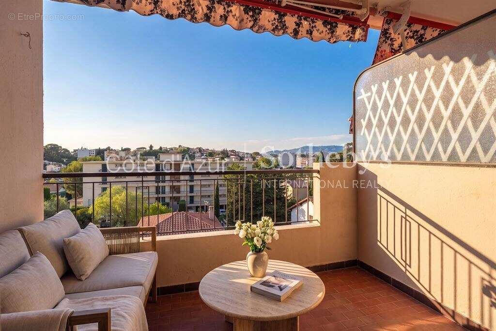 Appartement à LE CANNET