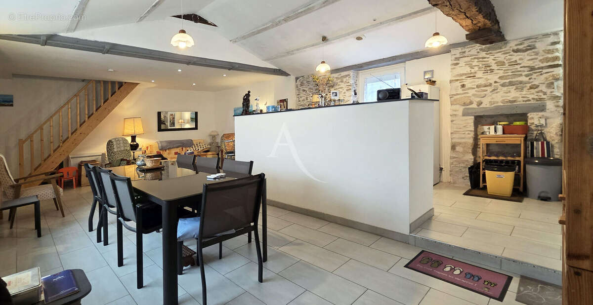 Maison à NOTRE-DAME-DE-RIEZ