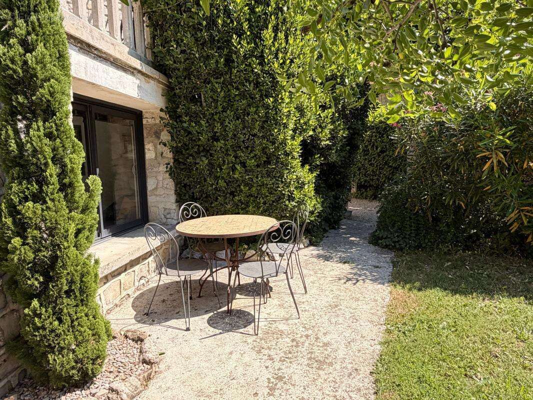 Maison à VAISON-LA-ROMAINE