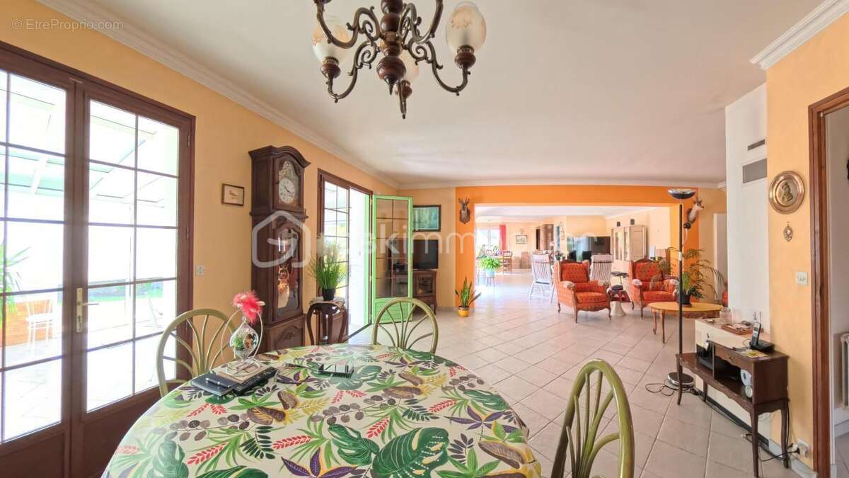 Maison à LE NEUBOURG