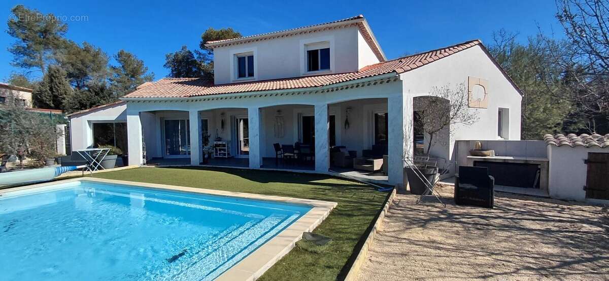 Maison à BOISSET-ET-GAUJAC