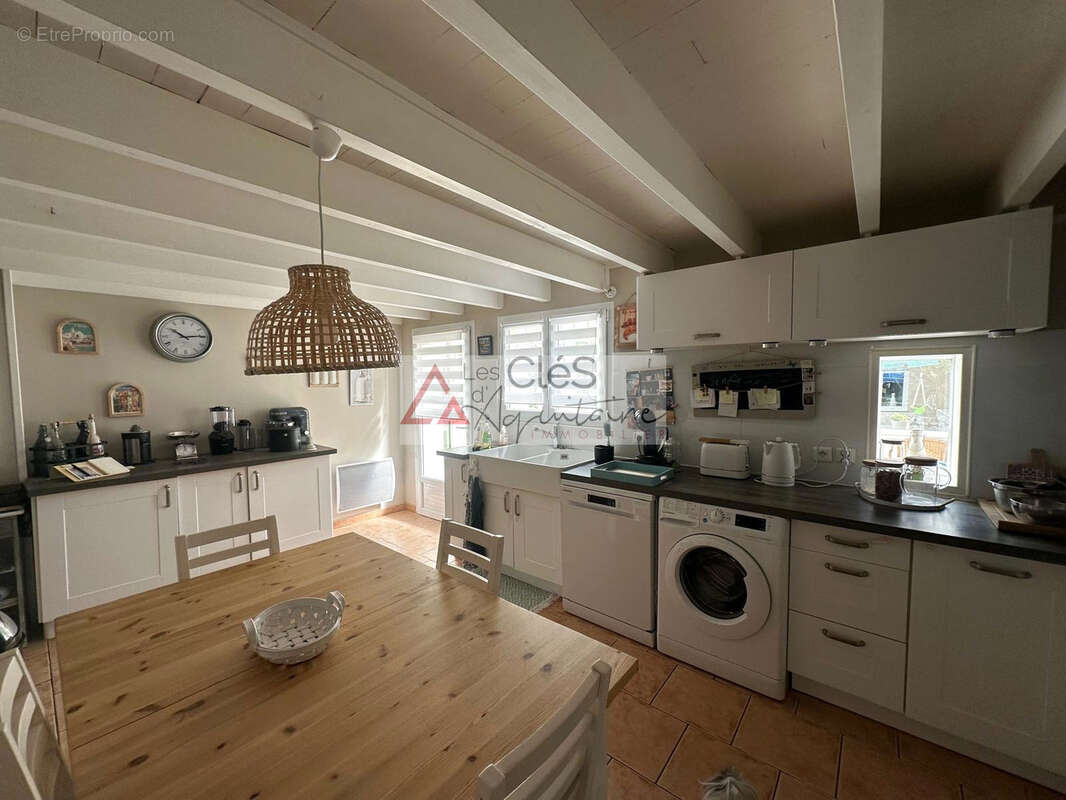 Maison en pierre de caractère   148 m2   Piscine   Jardin   Lestiac sur Garonne - photo 5