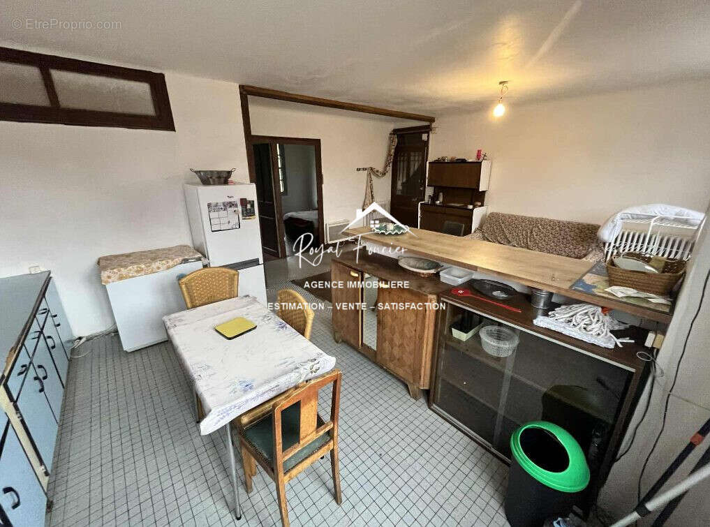 Cuisine - Maison à PREUILLY-SUR-CLAISE