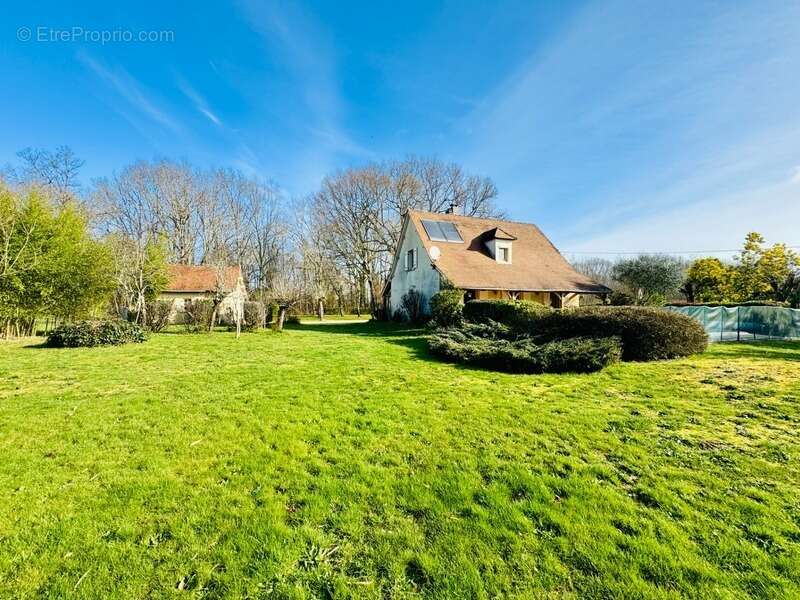 Maison à SAINT-SEURIN-SUR-L'ISLE