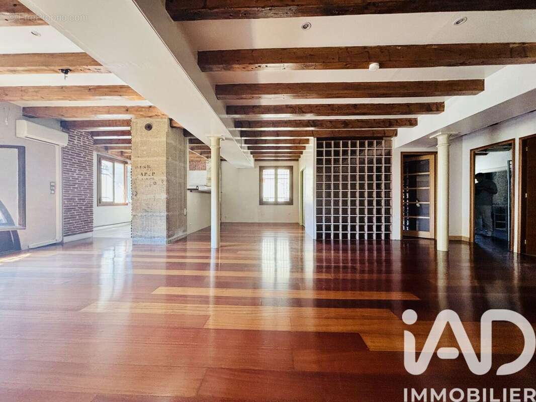 Photo 2 - Commerce à MARSEILLE-13E