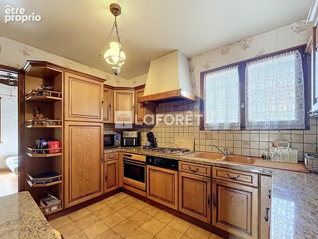 Magnifique villa 3 faces , plain-pied, volumes et charme - photo 4