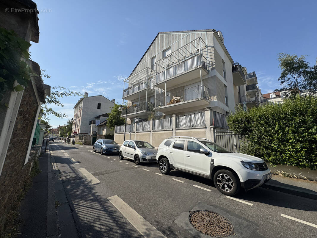 Appartement à LE PERREUX-SUR-MARNE