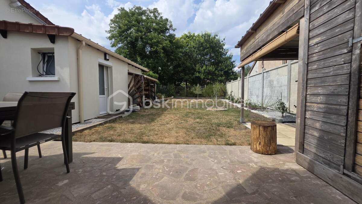 Maison plain-pied 50 m2 + combles - 3 chambres - cave et jardin - photo 9