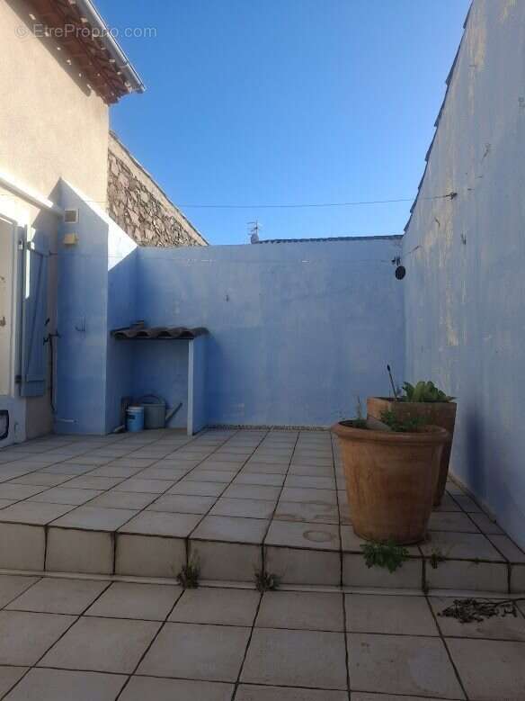 terrasse - Maison à CAUNES-MINERVOIS