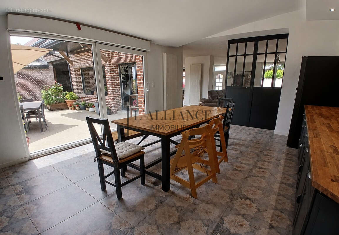 Maison 228 m² à Riencourt-Les-Cagnicourt  - photo 3