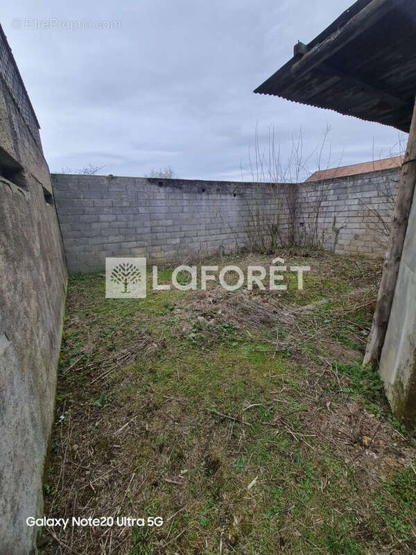 Terrain à AUDUN-LE-TICHE