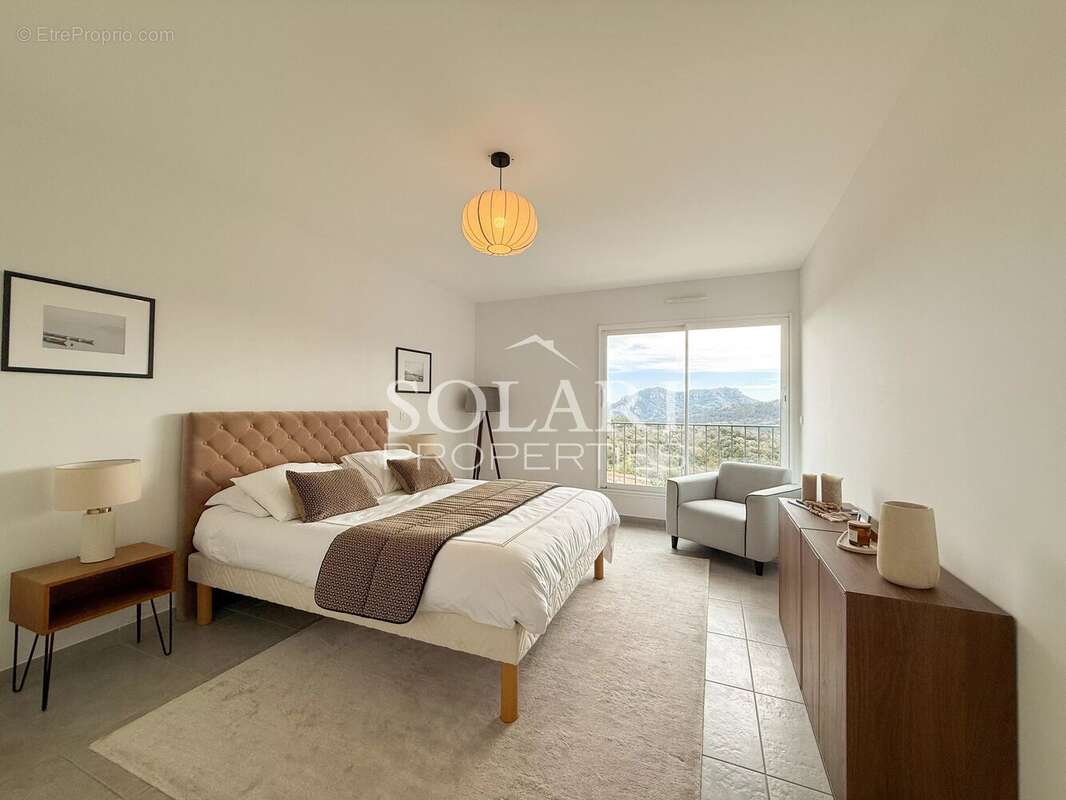 Maison à MANDELIEU-LA-NAPOULE