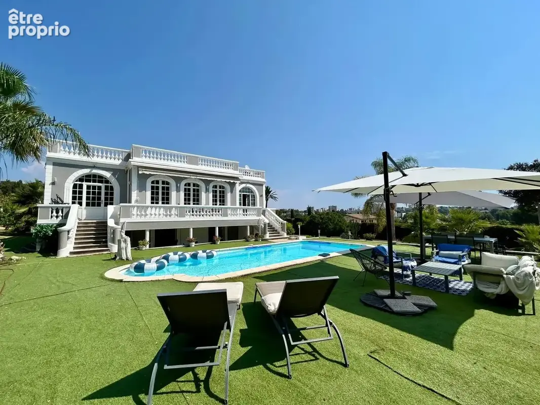 A vendre villa de charme avec une adresse exception - photo 3