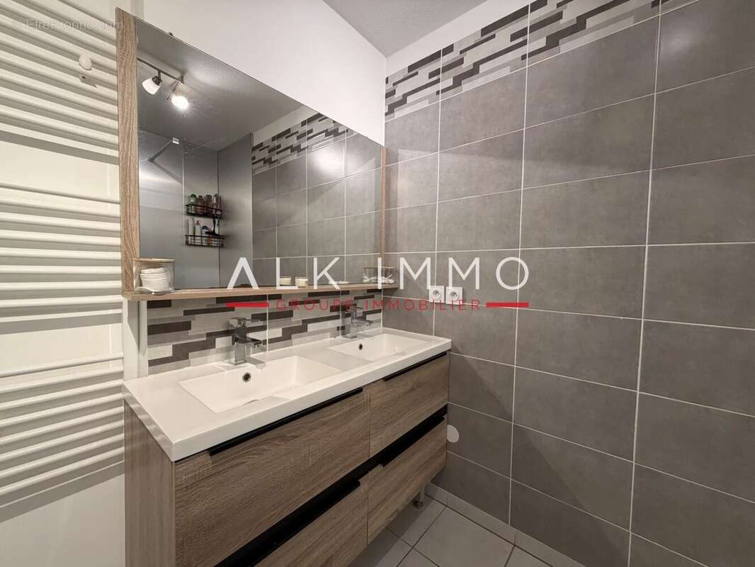 Appartement à AIX-LES-BAINS