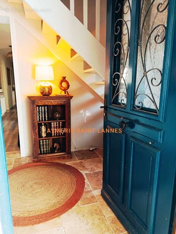 Maison à LEMBEYE