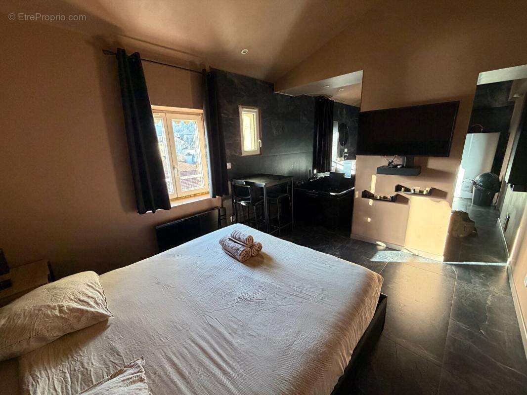 Appartement à LYON-9E