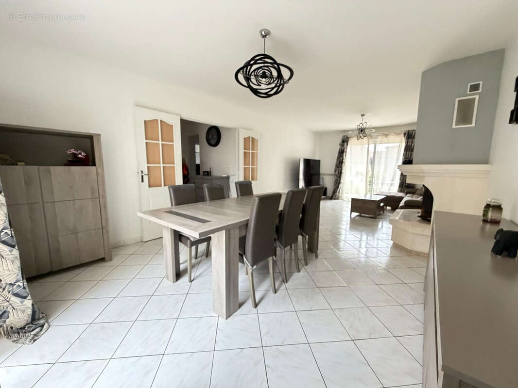 Maison à MITRY-MORY