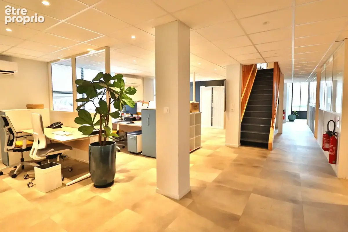 SAINTE-SAVINE Immeuble de bureaux neuf de 385m2, idéal siège social d'entreprise, cabinet comptable ou toutes - photo 6